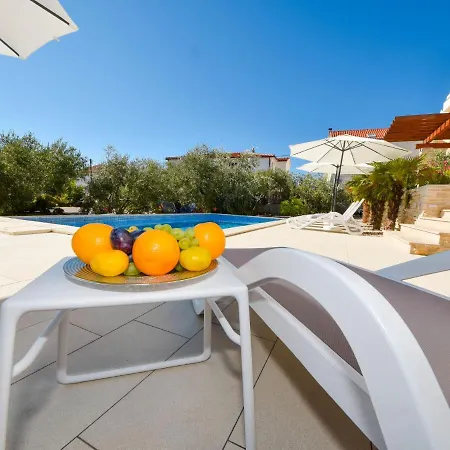 Malu Sun Ii By Interhome بروداريكا