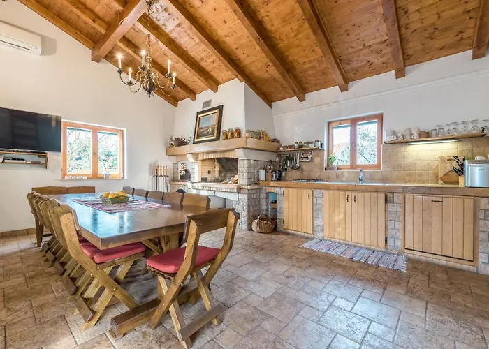 Malu Sun Ii By Interhome Vikendica